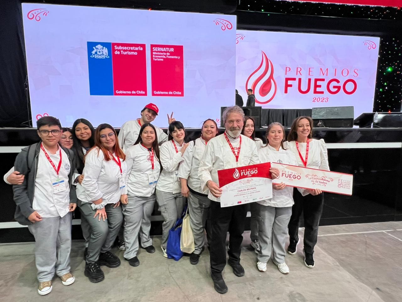 Docente de Cañete gana premio nacional por su aporte a la cocina chilena