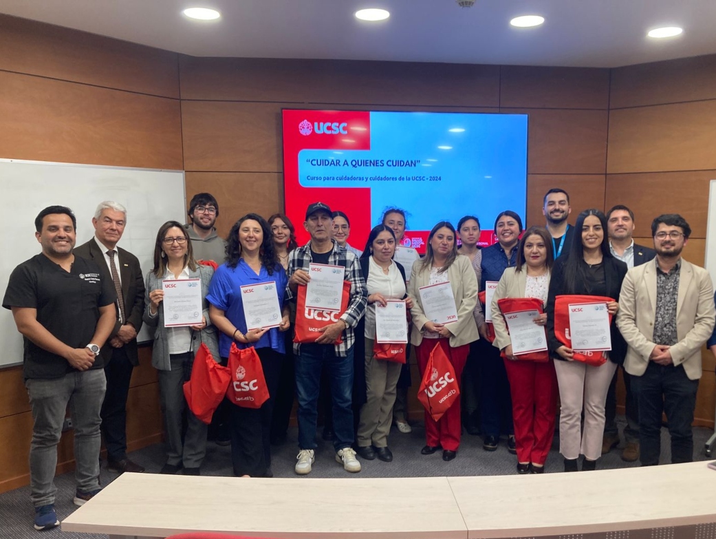 Taller "Cuida a quienes cuidan" capacitó a trabajadores UCSC