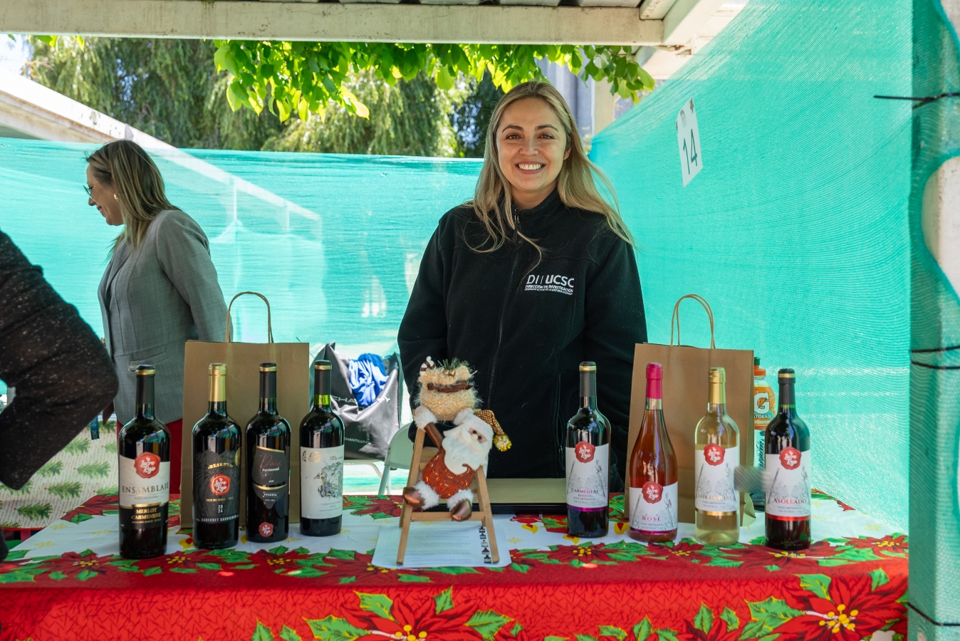 Feria Creaciones reunió emprendimientos de trabajadores UCSC