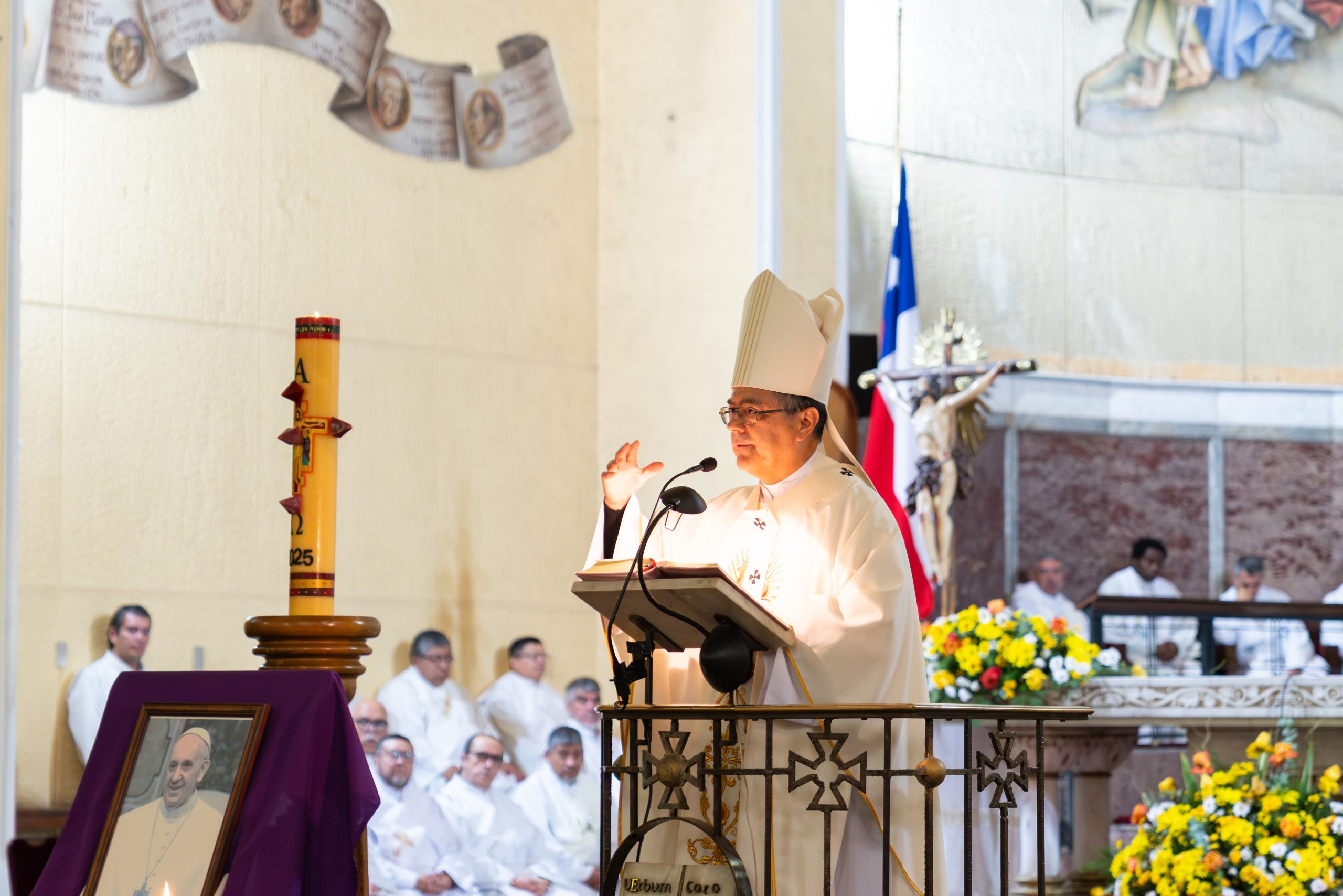 Misa por el Papa Francisco: Homilía del Gran Canciller UCSC, Monseñor Sergio Pérez de Arce