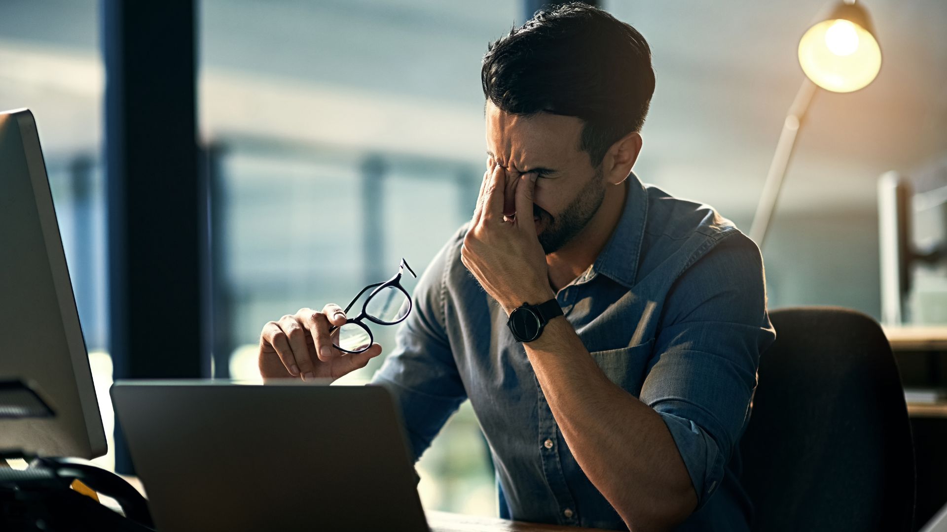 Estrés crónico, sobrecarga y desconexión: los riesgos que enfrenta la salud mental laboral