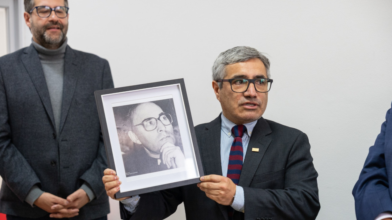 Facultad de Estudios Teológicos y Filosofía inauguró Archivo Antonio Moreno Casamitjana
