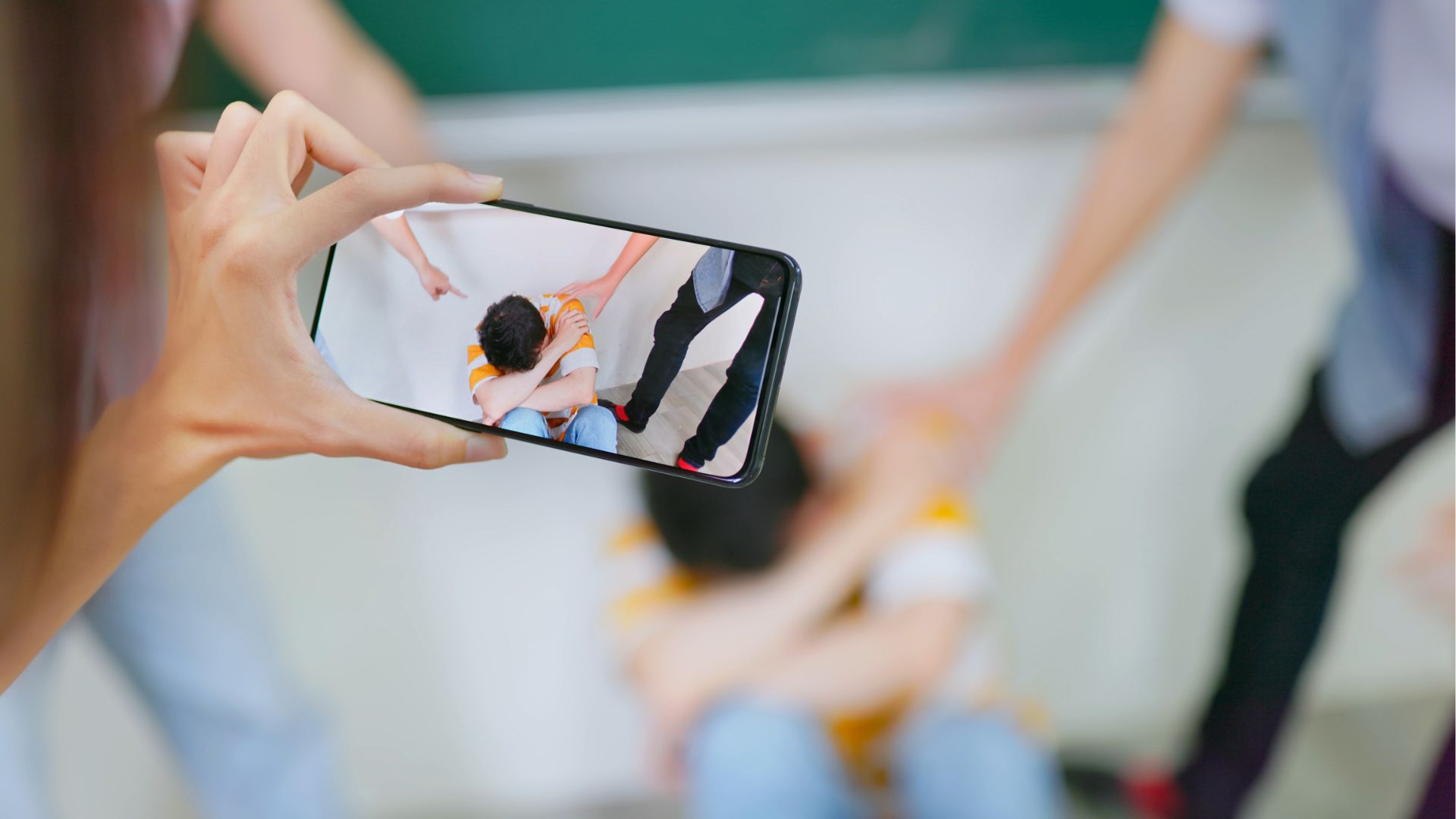 Alza en denuncias de violencia escolar refleja un problema social más amplio