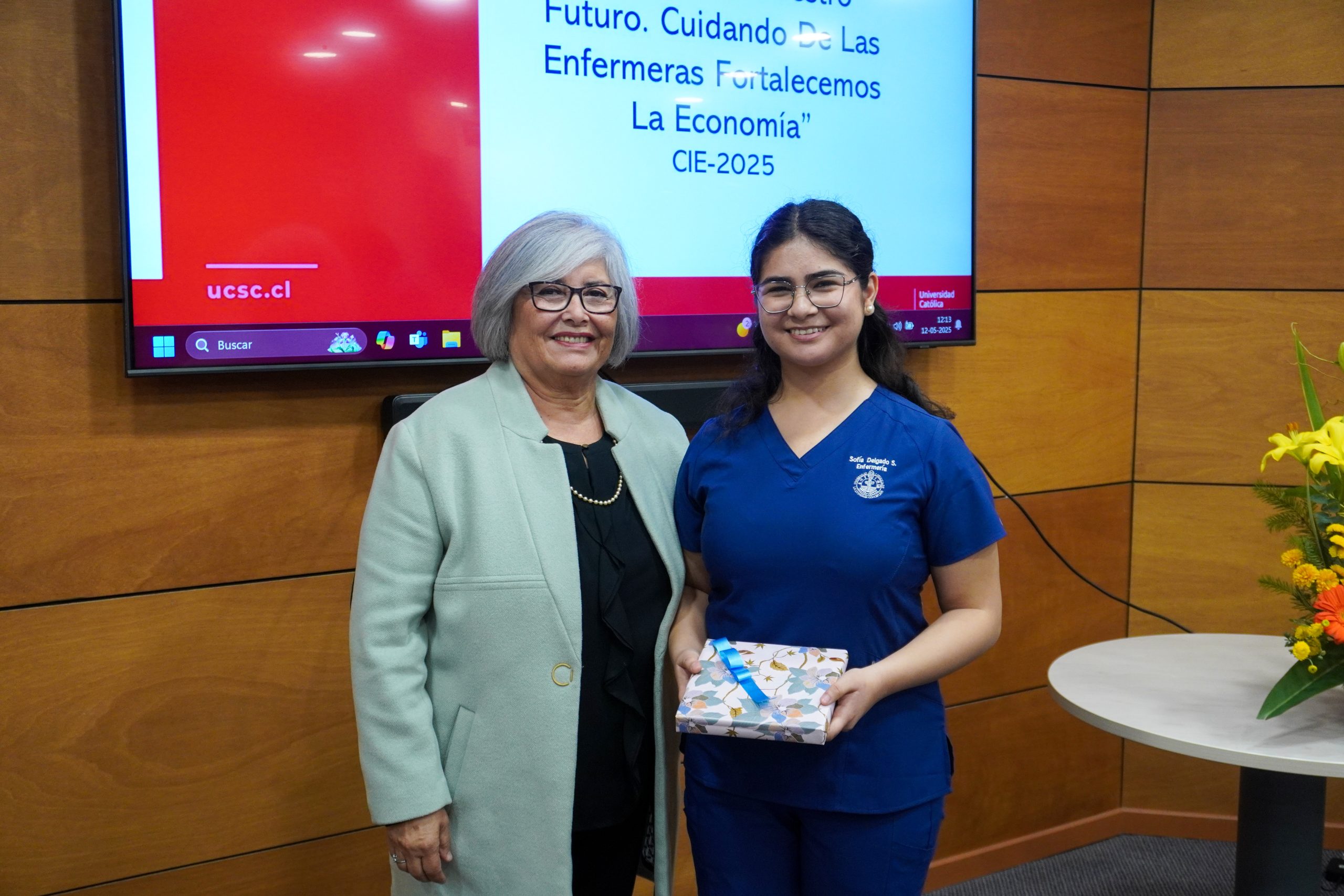 Enfermería celebró su día reafirmando compromiso con el cuidado humano