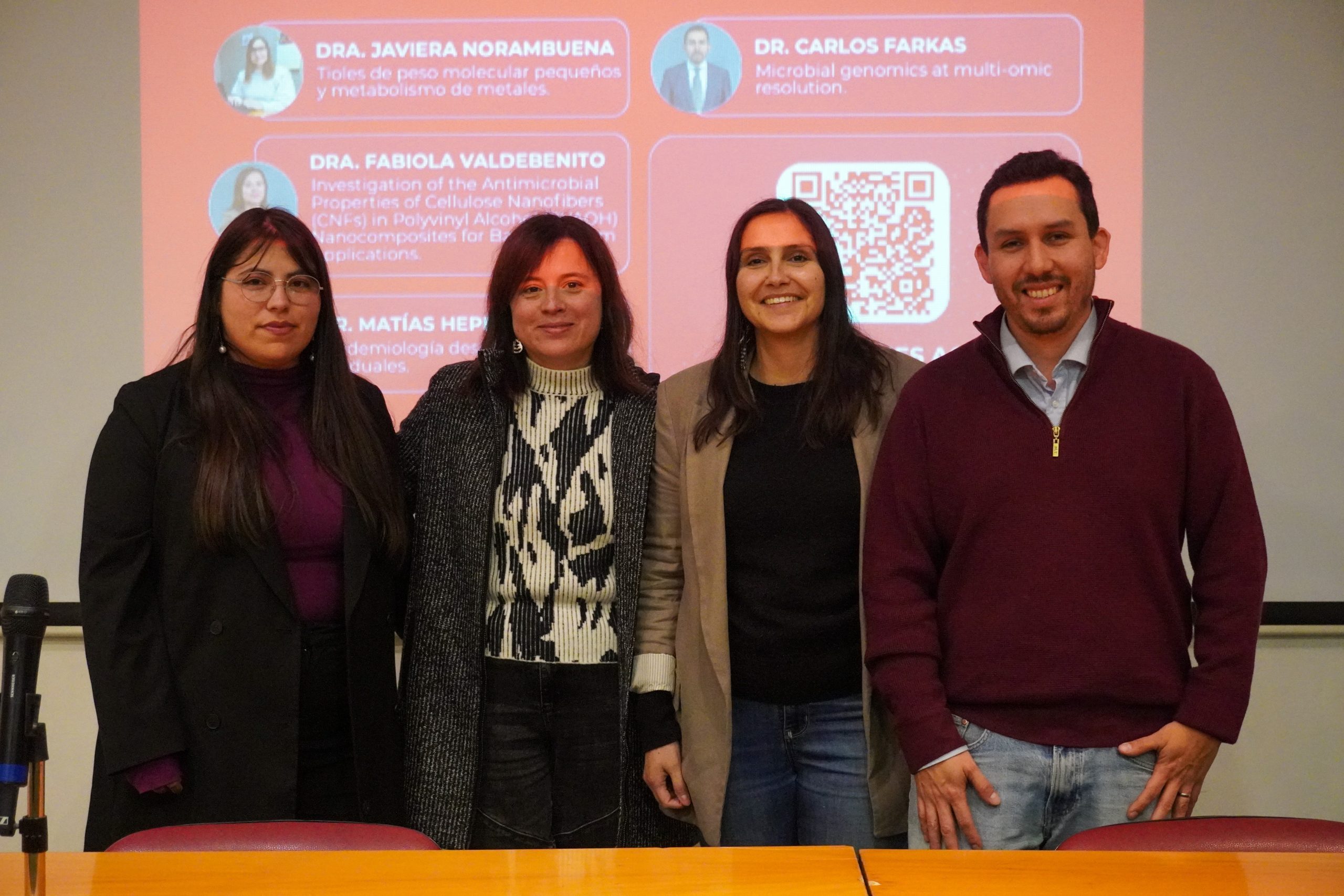 Académicos UCSC presentan investigaciones en simposio sobre enfoque One Health&nbsp;