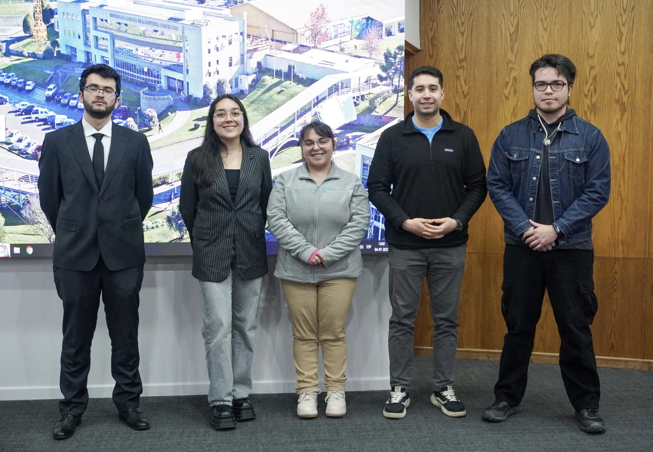 Estudiantes de Magíster en Ciencias Biomédicas presentan avances en investigación
