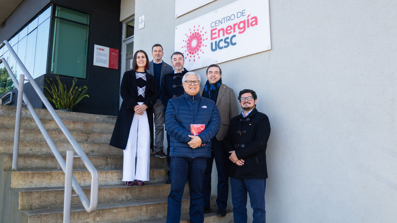 Senador Gastón Saavedra visita Centro de Energía UCSC y destaca su aporte estratégico