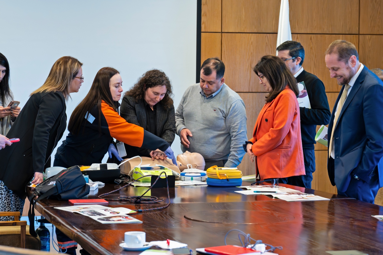Autoridades se capacitaron en el uso del  Desfibrilador Externo Automático