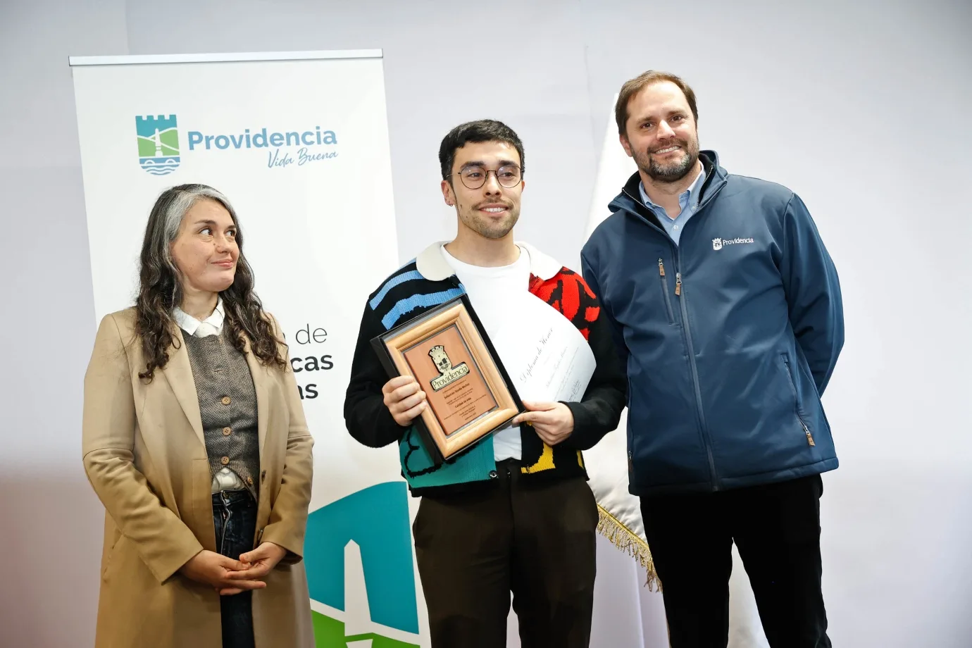 Trabajador de la UCSC obtiene segundo lugar en concurso literario "Providencia en Letras"