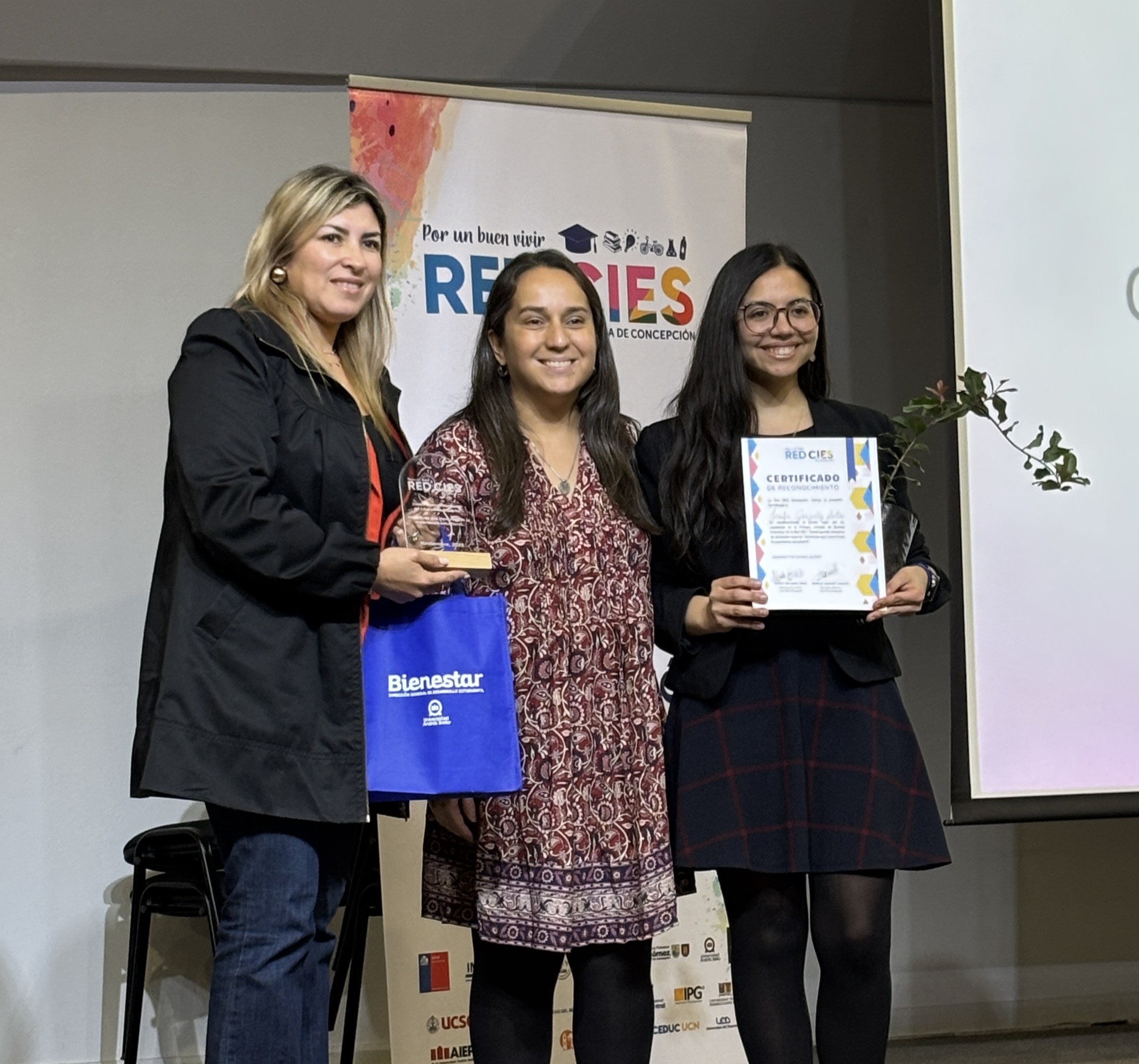 Comedor Solidario IT Cañete obtiene primer lugar en Jornada de Buenas Prácticas
