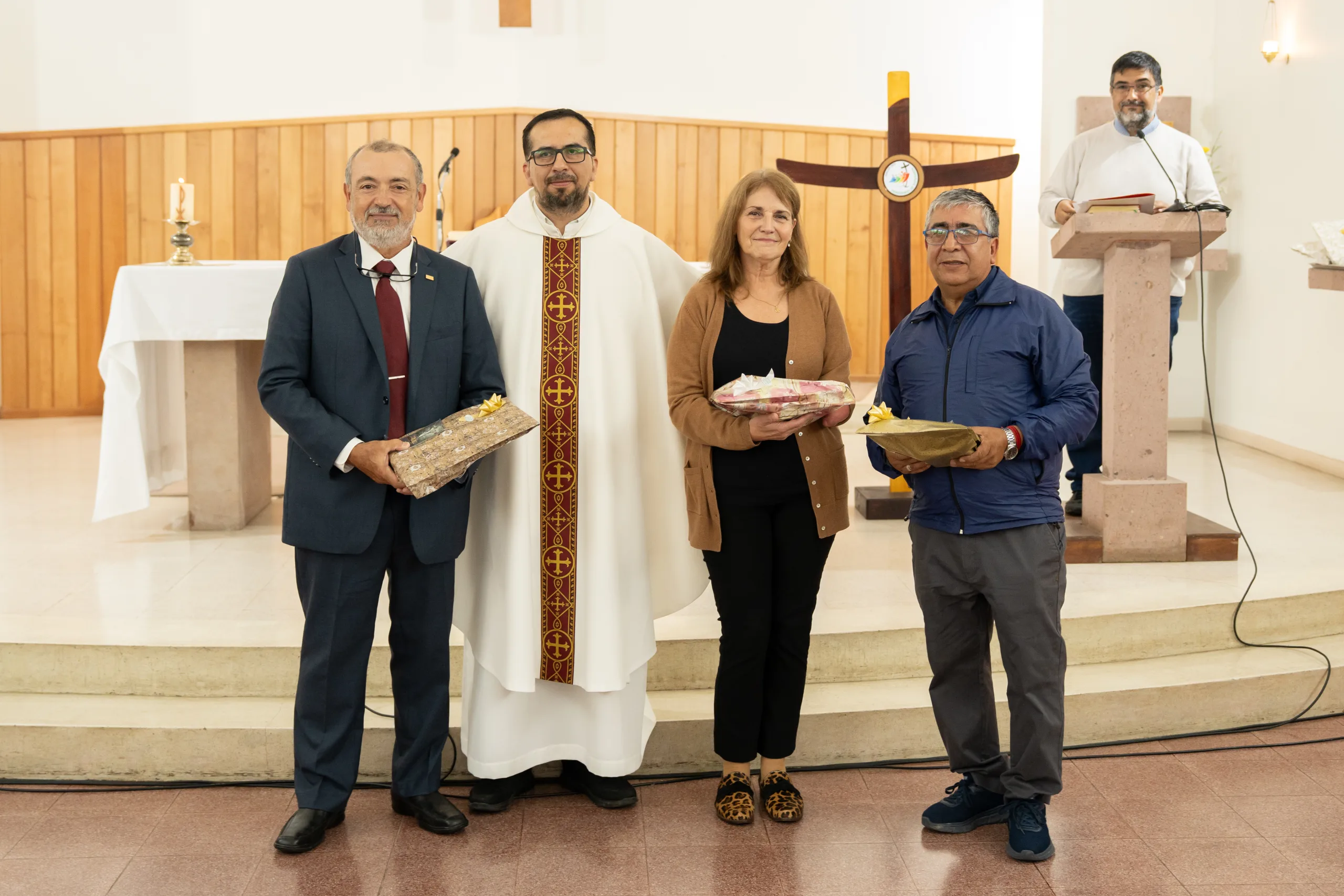 UCSC conmemoró el Día del Trabajador Universitario