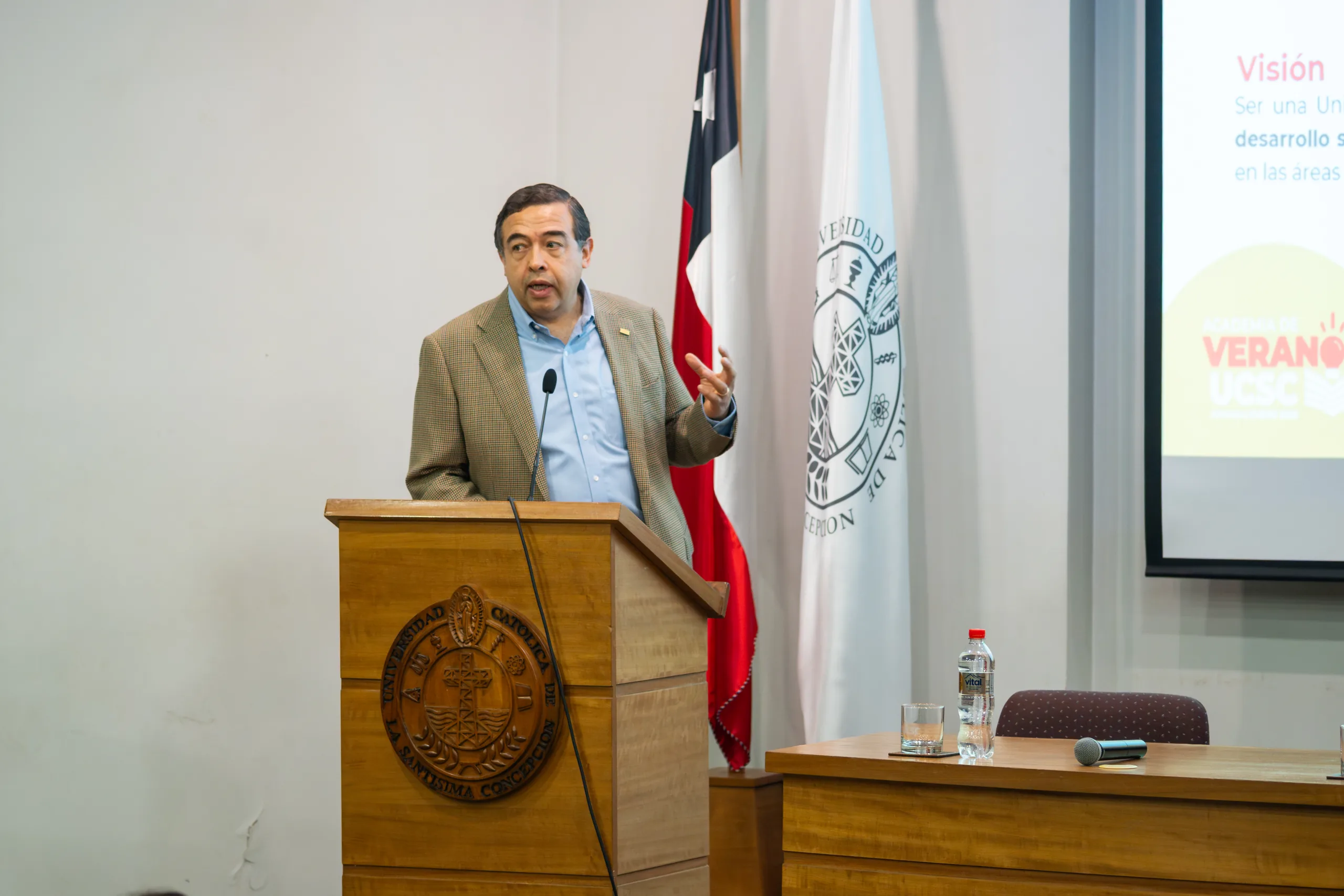 UCSC refuerza compromiso territorial en jornada dedicada a la Vinculación con el Medio