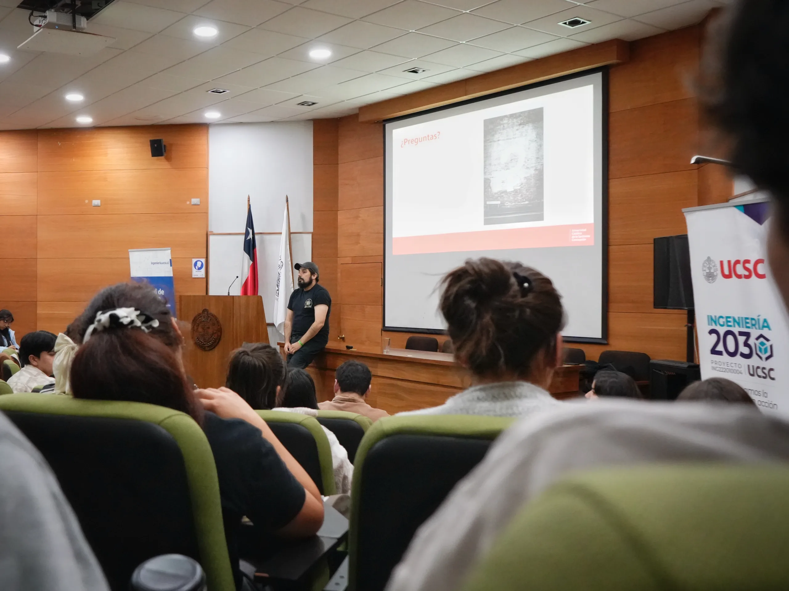 Charla sobre arquitectura y sonido impulsa diseño de nueva sala en Parque Huáscar