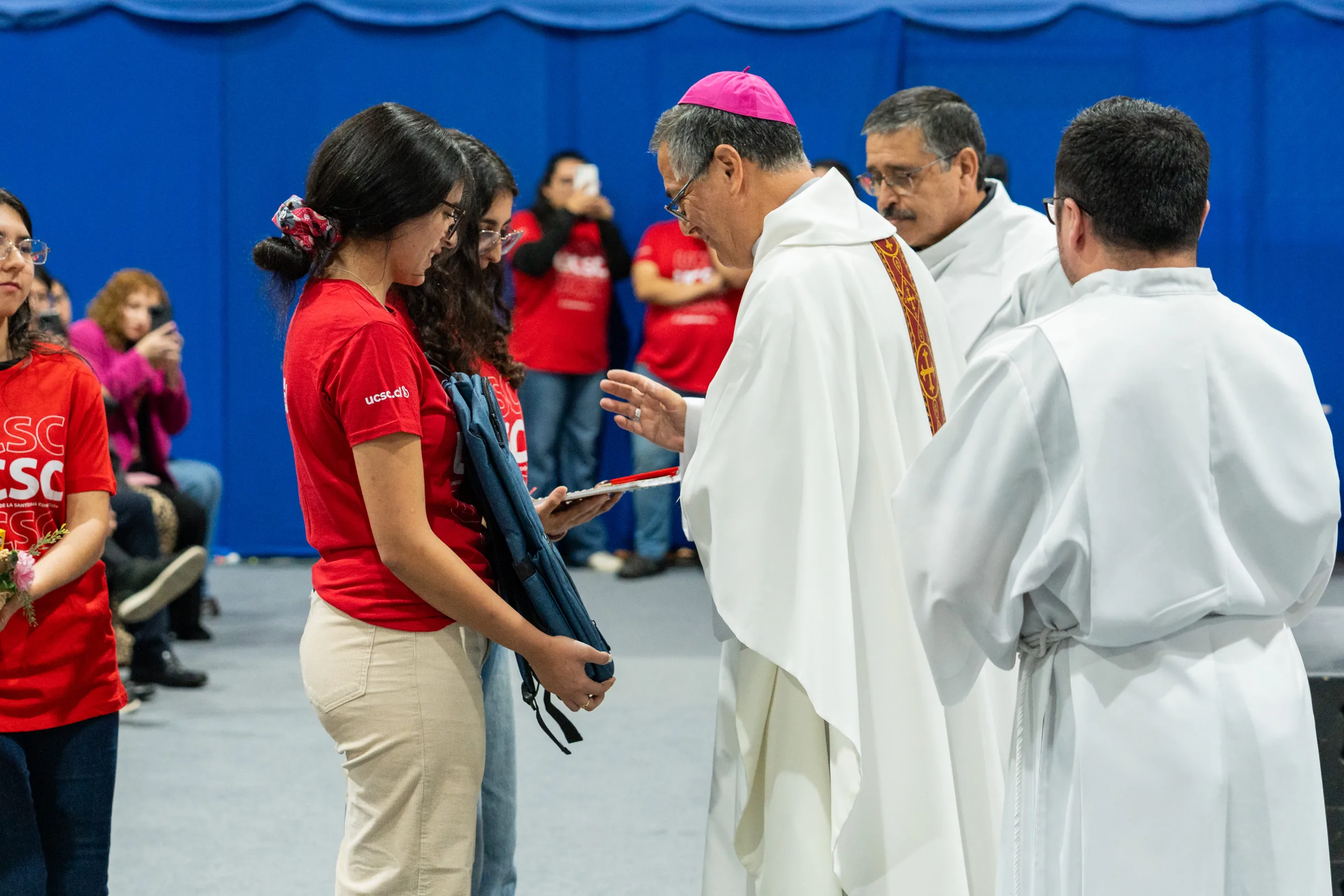 Más de 2.000 estudiantes participan en hito de inicio de año académico
