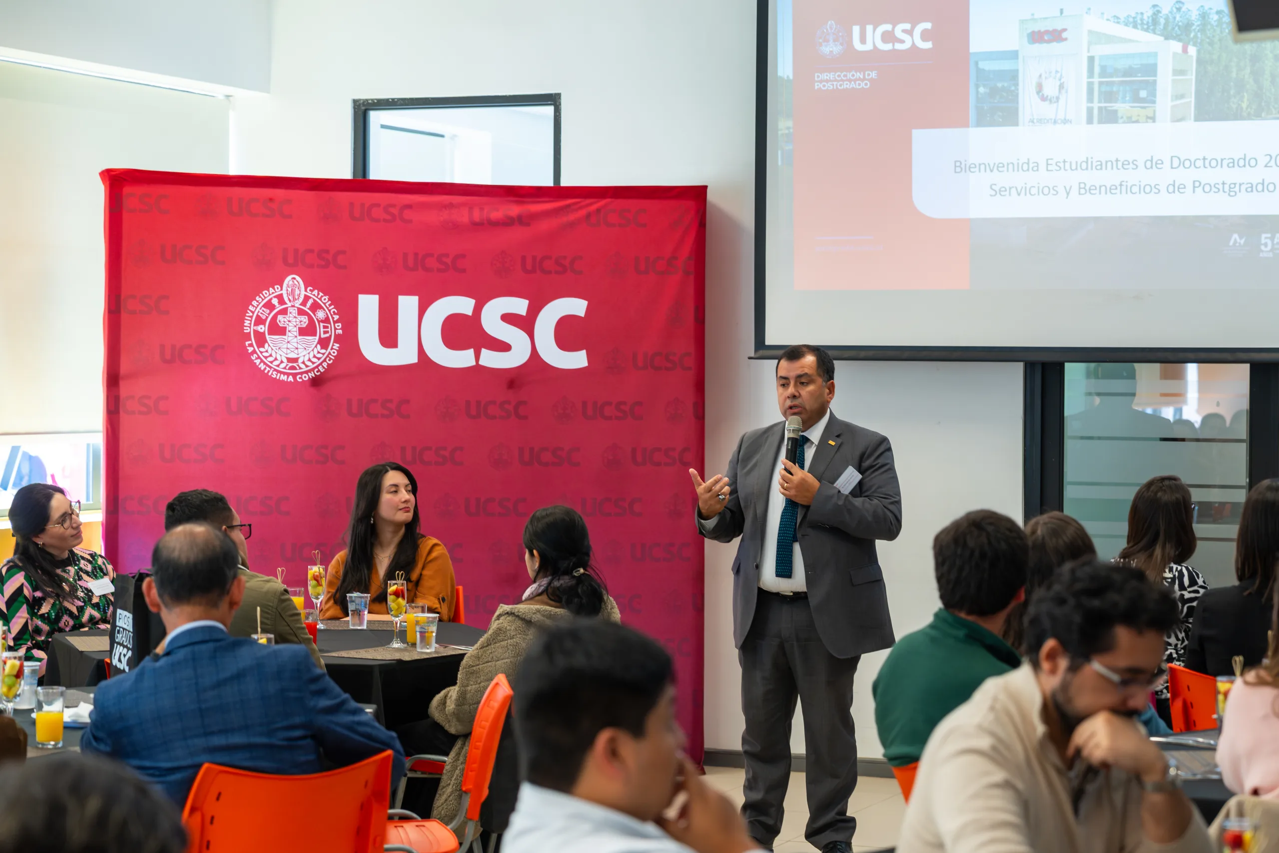 UCSC da la bienvenida a la nueva generación de doctorandos