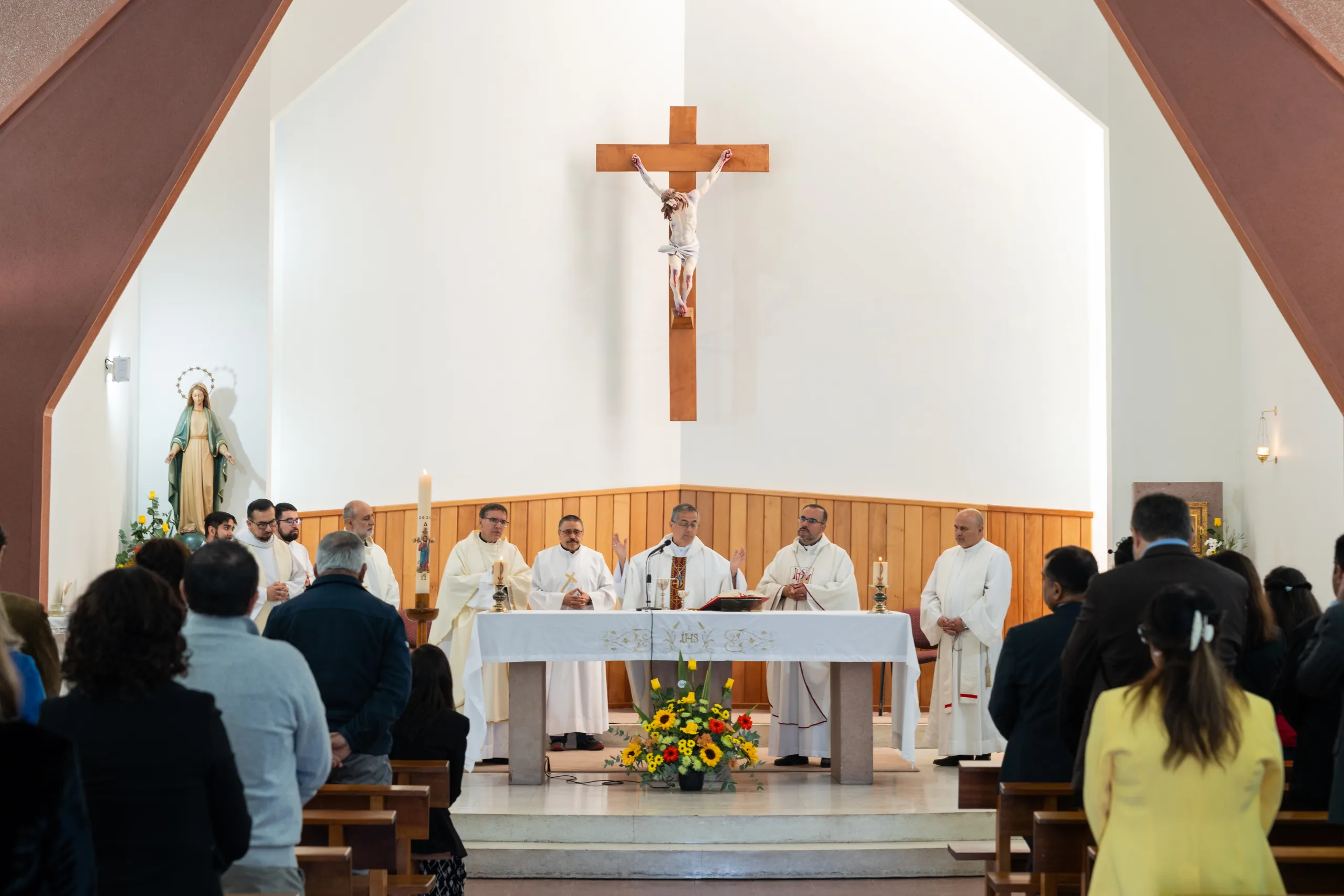 Monseñor Sergio Pérez de Arce: "Celebremos porque Dios es la fuente de alegría"