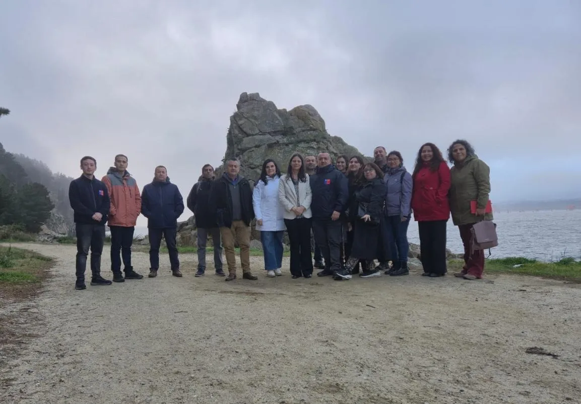 Funcionarios del SEA Biobío y académicos UCSC estrechan lazos en investigación costera