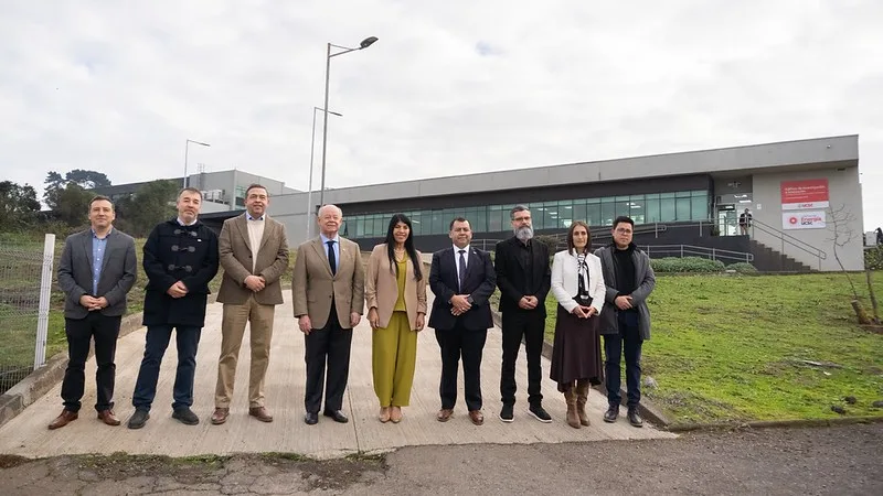 Ministra de Ciencia visitó la UCSC para conocer proyectos de alto impacto