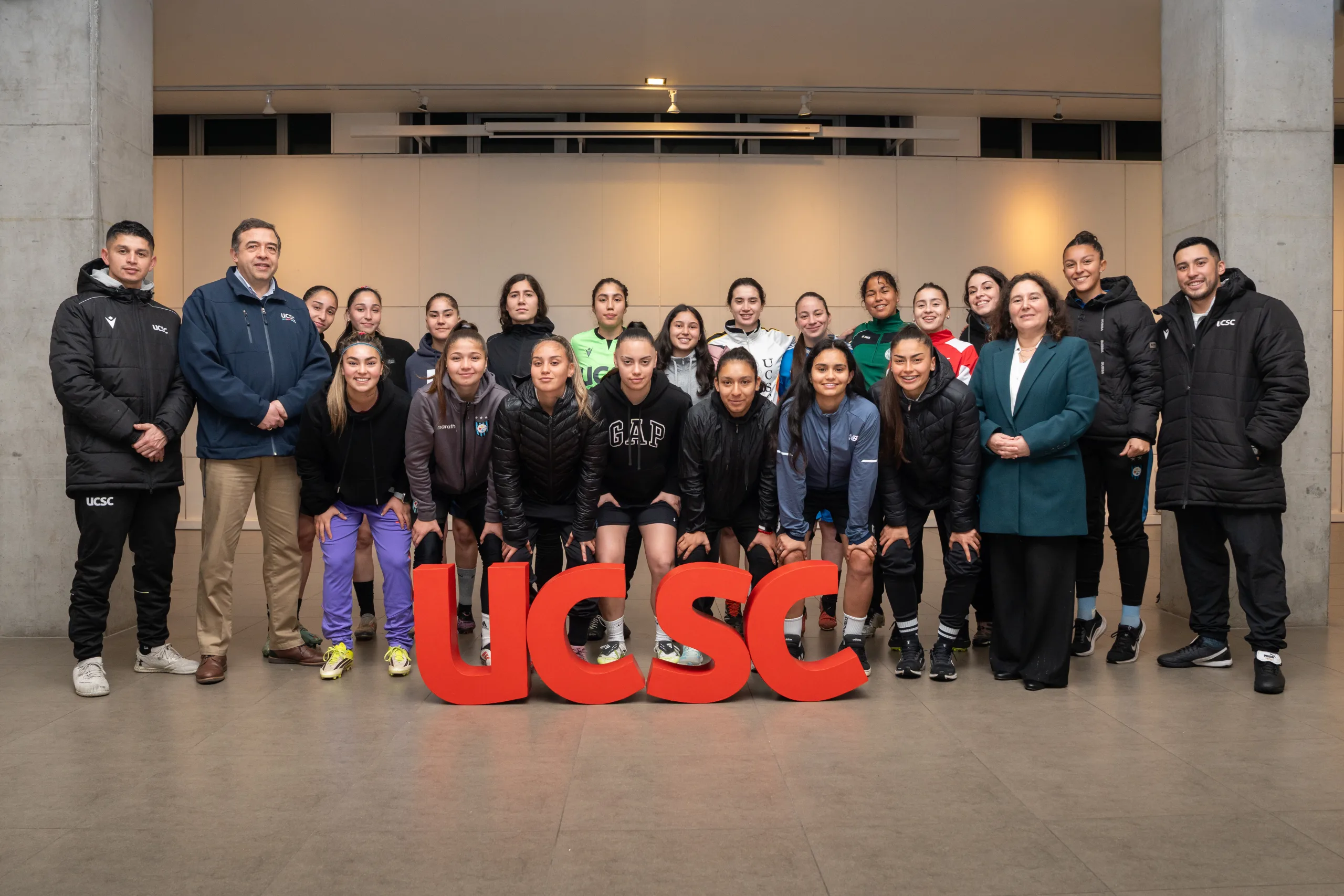 UCSC despide a su Selección Femenina de Fútbol rumbo a Lima 2026