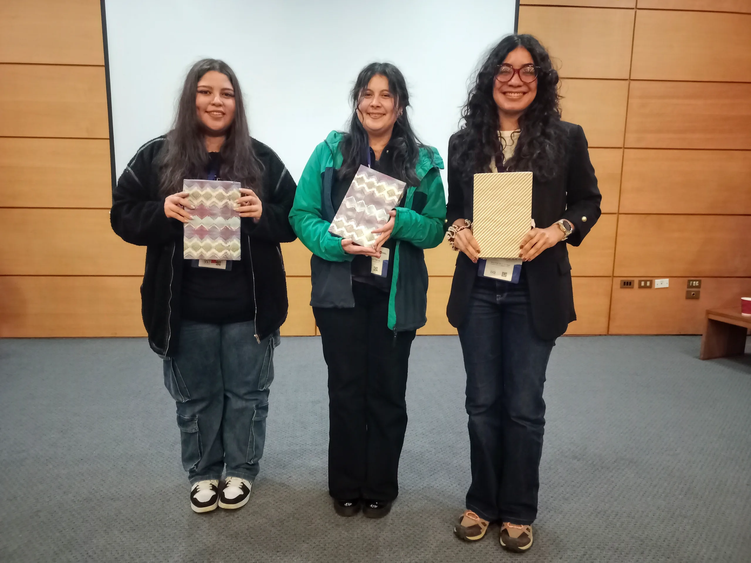 Tres estudiantes UCSC obtienen máximos reconocimientos en Congreso de Ciencias del Mar