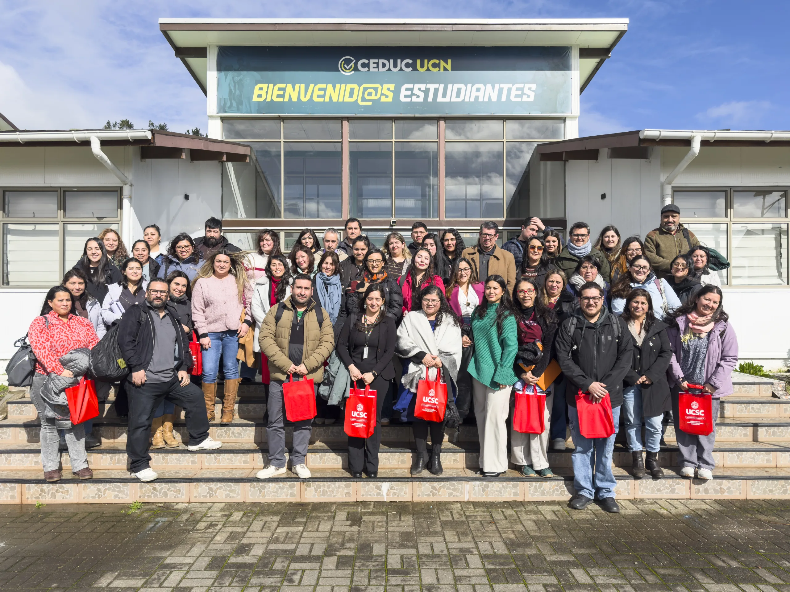 UCSC fortalece competencias pedagógicas de profesores de Matemática de Lebu 