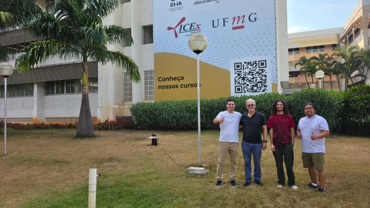 Estudiante UCSC fortalece su formación en investigación cuántica durante pasantía en Brasil