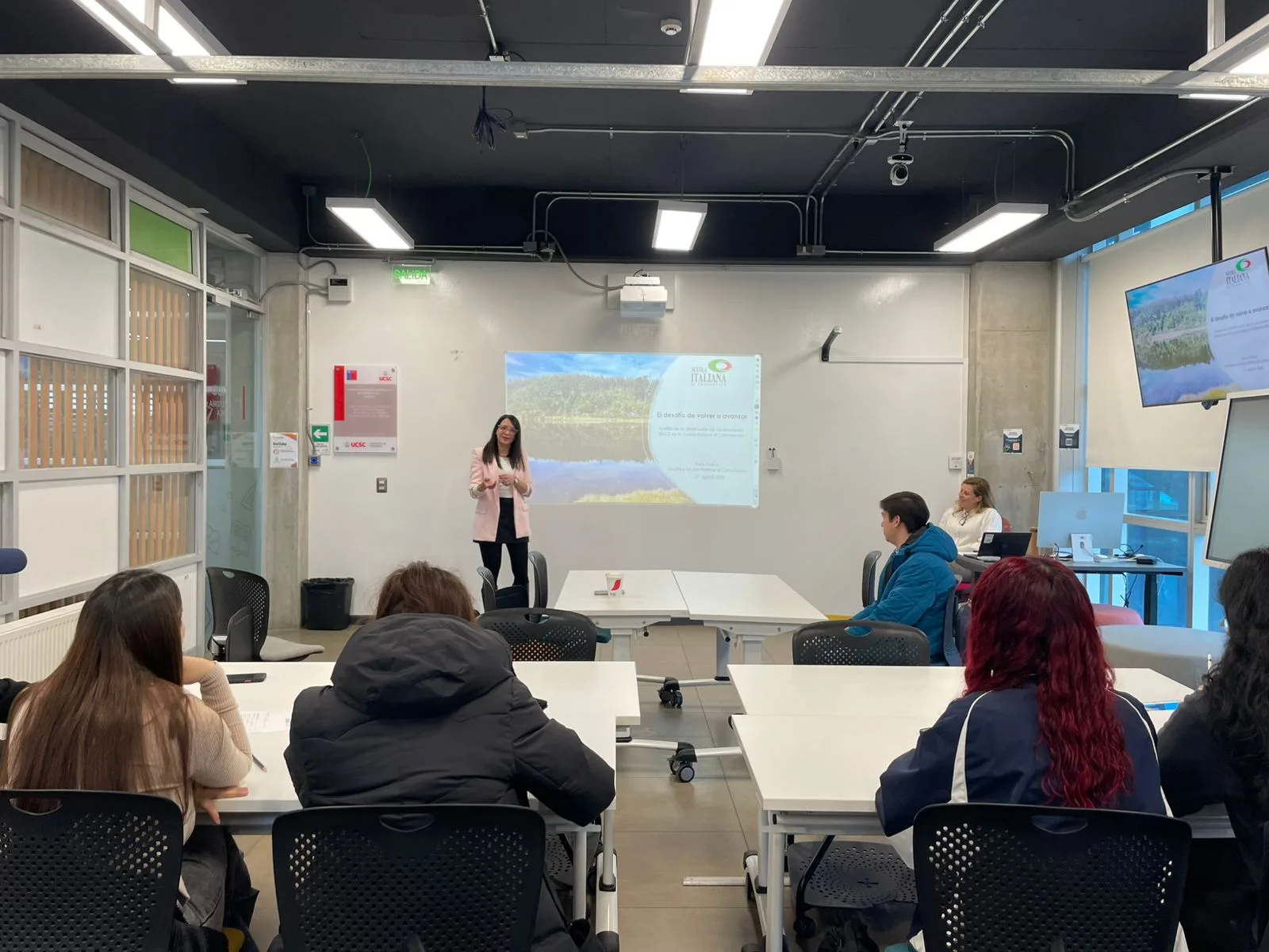 Estudiantes del IT UCSC abordan desafíos empresariales reales mediante metodología de retos